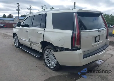 2015 Cadillac Escalade Platinum из США, поврежденный, VIN 1GYS4PKJ5FR684957